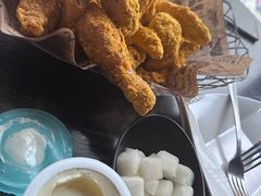 -BHC炸鸡(明洞总店)