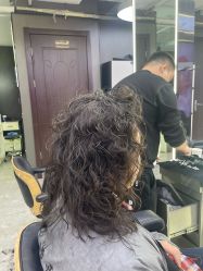 -藤野造型烫发染发