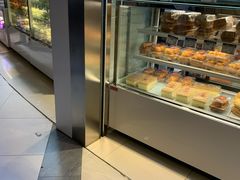 面包甜点陈列柜-白玉兰食品(甜云店)