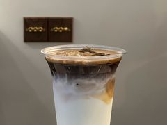 -Café Monson