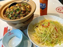 -乔家小院•非遗驴肉•本地小海鲜(滨河路店)