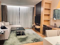 -成都仁恒格蓝柏薇酒店公寓
