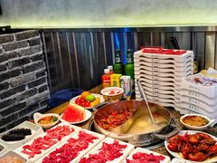 -来龍儿鲜切牛肉自助老火锅