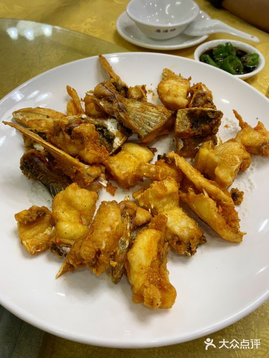 红日饭店(裕隆三路店)椒盐鱼骨图片