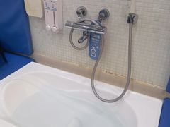 -龙格亲子游泳•水育早教运动中心