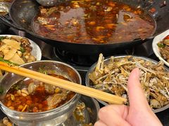 -鸿顺老铁锅美蛙鱼府(解放碑店)