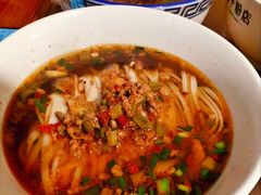 -矮子粉店1985·长沙米粉(湘春路店)
