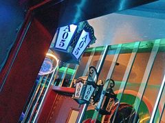 -路边边地标烧烤·川菜·小龙虾·音乐酒馆(良乡长虹店)