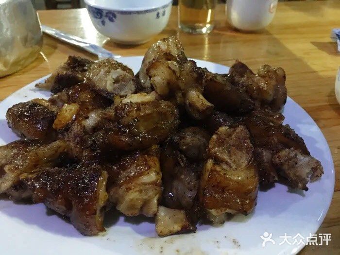 小猪脚烧烤