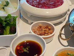 -左庭右院鲜牛肉火锅(金山万达店)