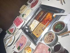 -海底捞火锅鲜切牛肉主题店(长寿路店)