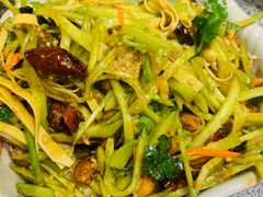 -辣盆盆麻辣小龙虾(哈尔滨总店)