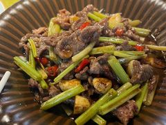 小炒黄牛肉-秋色客家菜(流塘店)