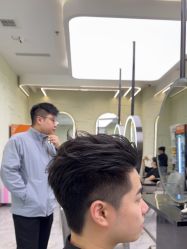 -慕名造型
