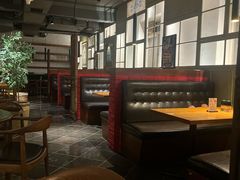 -JINNS锦时 steak&pizza(浸信会礼拜堂旧址店)