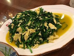 韭菜炒蛋-鸿运酒楼