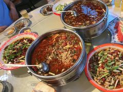 -牟记江湖特色重庆菜鱼蛋青蛙黄鳝海参(巴南区鱼洞鲁能店)
