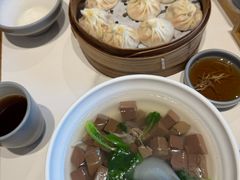 -馋三尺蟹粉小笼(人民广场店)