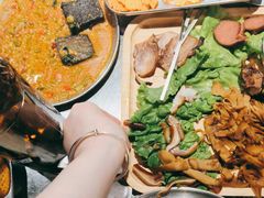 -马路牙子烧烤音乐酒馆(望京店)