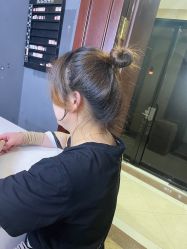 -藤野造型烫发染发