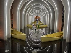 -涨巢·潮玩水疗局