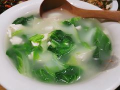 小白菜豆腐汤-老滇山寨•云南特色菜•地方菜•民族风情歌舞表演(金碧店)