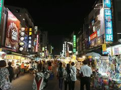 -六合夜市