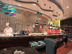 -怡豪大饭店·49楼旋转自助餐厅