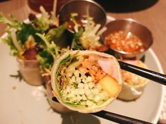 黄金蛋包猪颈肉米纸卷-CHINCHIN 青青·泰国料理(万象食家店)