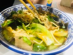 -萍记·鲜肉泡菜粉·非遗襄阳牛肉面