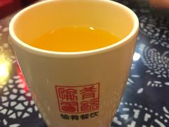 -愉肴麻辣香锅(中山路店)