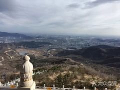 -定都峰
