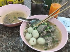 -榮泰米粉湯(Left Shop)