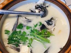 白汤有机鱼头-千岛湖小鱼儿·淳安匠心农家菜