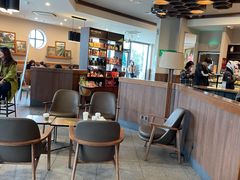 大堂-星巴克(无锡百联奥特莱斯店)