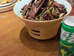 -乔家小院•非遗驴肉•本地小海鲜(滨河路店)
