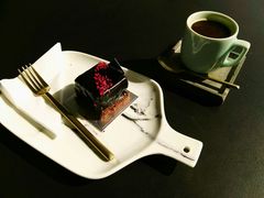 -UNI UNI(环亚凯瑟琳店)