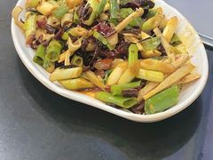 -瑞杰烧烤店·24小时营业(山东路店)