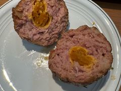 鸭蛋黄狮子头-春水锅贴·传统鲁菜(大明湖店)