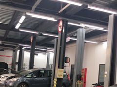-上海先进东风标致雪铁龙4S店(青浦店)