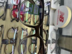 -美式眼镜·授权蔡司.依视路.尼康.豪雅.明月(南翔印象城店)