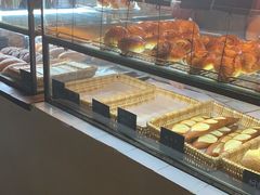 面包甜点陈列柜-仙峰天然面包(迎宾路店)