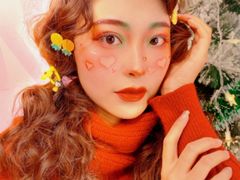 -贺加贝化妆美甲培训学校