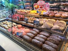 -巴黎贝甜(大宁国际商业广场店)