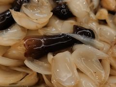 鸡枞菌炒百合-梅龙镇酒家(南京西路总店)