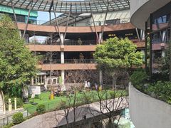 -瑞虹新天地月亮湾
