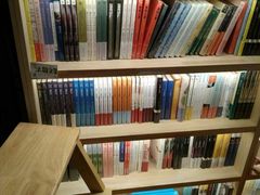 -猫的天空之城概念书店(杭州南宋御街店)