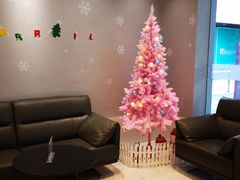 -瑞尔齿科(上海长风大悦城店)