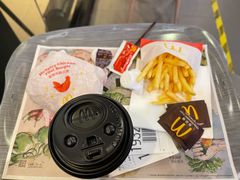 -麦当劳(中二横路店)