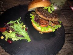 -HIGH FIVE哈福手工汉堡(桂林路店)